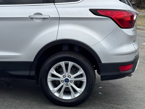 Used 2019 Ford Escape SEL image 37