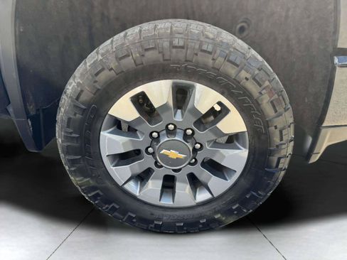Used 2023 Chevrolet Silverado 2500 Custom w/ Custom Value Package AWD/4WD image 53