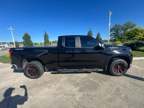 Used 2020 Chevrolet Silverado 1500 LT w/ All-Star Edition AWD/4WD image 2