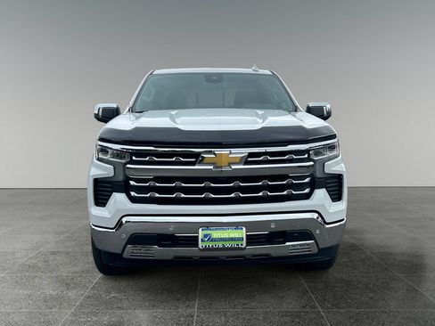 Used 2025 Chevrolet Silverado 1500 LTZ w/ LTZ Premium Package AWD/4WD image 3