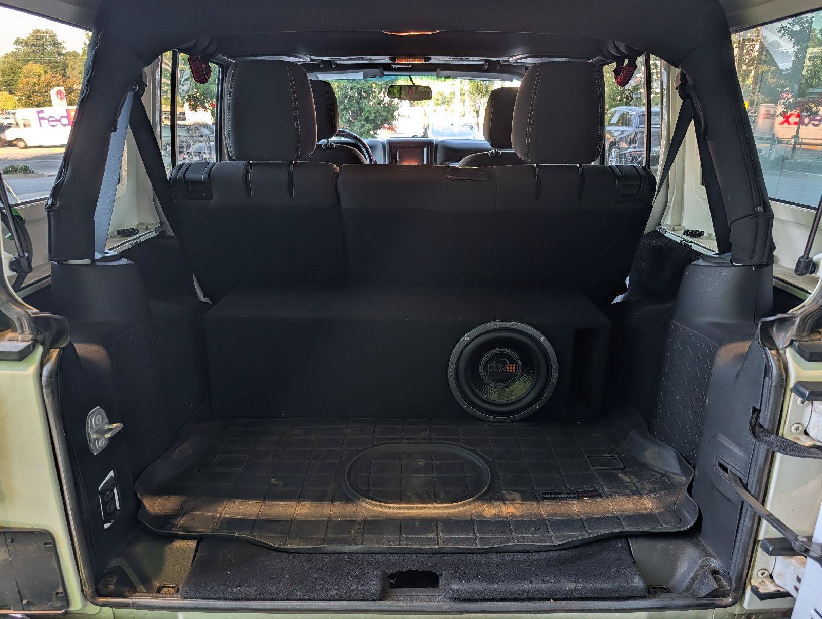 Used 2017 Jeep Wrangler Unlimited Sahara AWD/4WD image 13