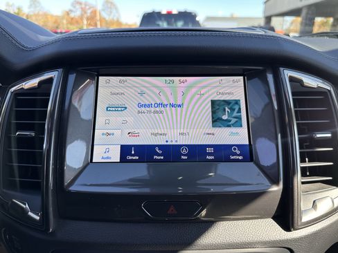 Used 2022 Ford Ranger Lariat w/ FX4 Off-Road Package image 27