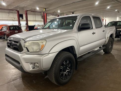 Used 2012 Toyota Tacoma PreRunner w/ SR5 Pkg image 7