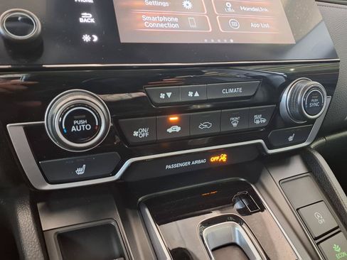 Used 2020 Honda CR-V Touring image 11