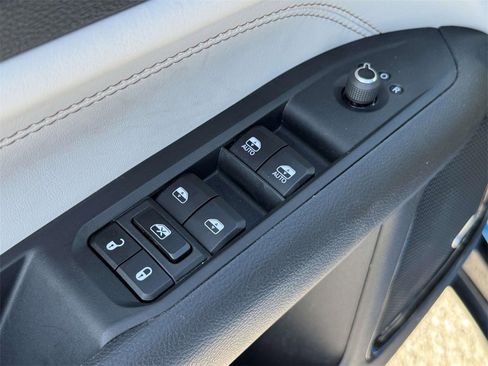 Used 2025 Jeep Compass Limited w/ Elite Group image 27