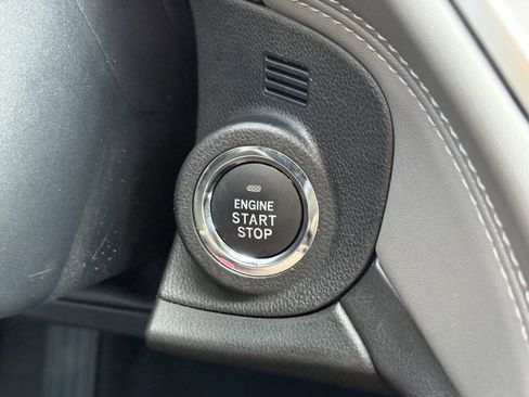 Used 2025 Subaru Outback Onyx Edition image 18