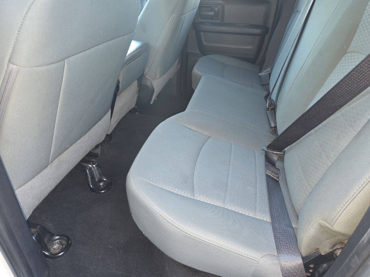Used 2018 RAM 1500 ST AWD/4WD image 10