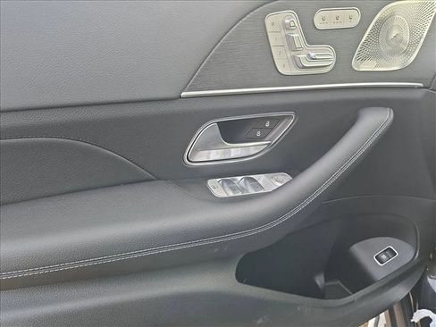 New 2026 Mercedes-Benz GLS 450 4MATIC image 14