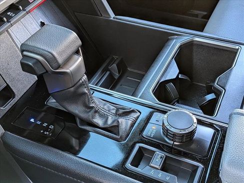 Used 2025 Toyota Tundra Limited image 12