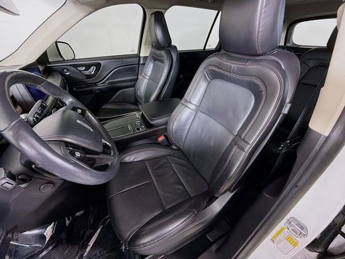 Used 2021 Lincoln Aviator Reserve w/ Equipment Group 208A AWD/4WD image 12