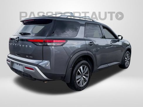 Certified 2024 Nissan Pathfinder SL AWD/4WD image 5