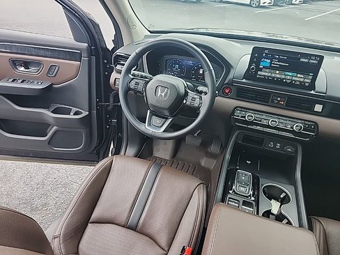 Used 2023 Honda Pilot Elite image 27