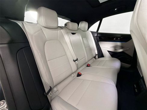 Certified 2026 Porsche Macan 4 Electric RWD image 27