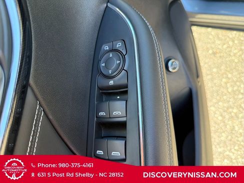 Used 2022 Buick Envision Preferred image 12