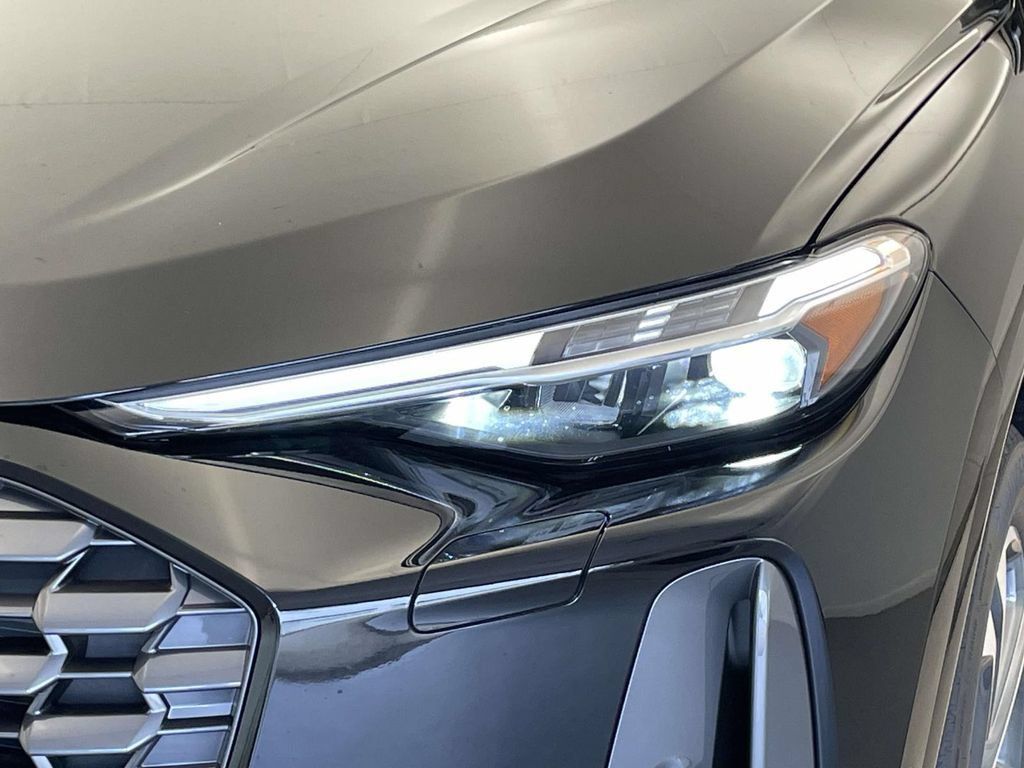 New 2026 Audi Q5 Premium Plus AWD/4WD image 15