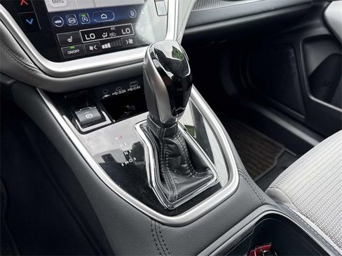 Used 2025 Subaru Outback Premium image 26