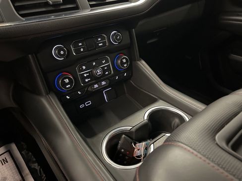 Used 2021 Chevrolet Tahoe RST w/ Luxury Package image 29