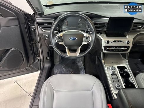 Used 2021 Ford Explorer XLT w/ Equipment Group 202A image 16