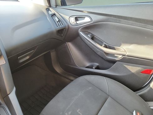 Used 2018 Ford Focus SEL FWD image 20