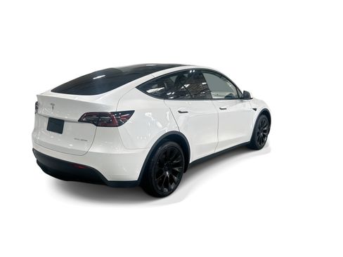 Certified 2023 Tesla Model Y Long Range AWD/4WD image 6