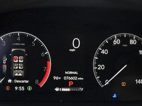 Used 2025 Honda Pilot TrailSport image 9