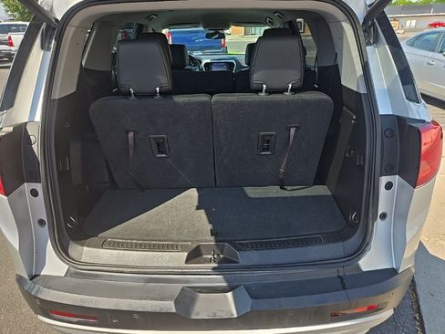 Used 2018 GMC Acadia SLT AWD/4WD image 27