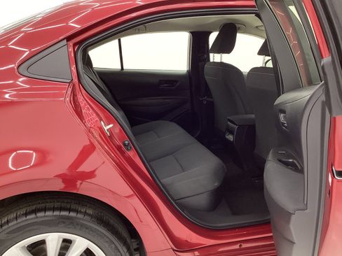 Used 2023 Toyota Corolla LE w/ LE Convenience Package image 21