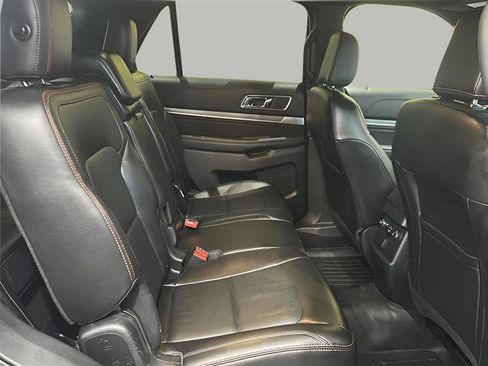 Used 2018 Ford Explorer Sport AWD/4WD image 21