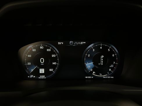 Used 2022 Volvo XC90 T6 Momentum image 14