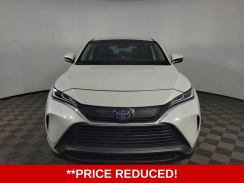 Used 2023 Toyota Venza LE AWD/4WD image 2