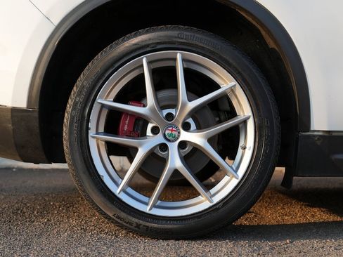 Used 2019 Alfa Romeo Stelvio Ti Sport w/ Quick Order Package 22S Sport image 11