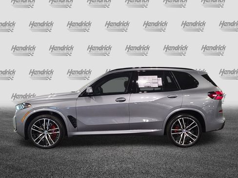 New 2026 BMW X5 xDrive40i w/ M Sport Package AWD/4WD image 5