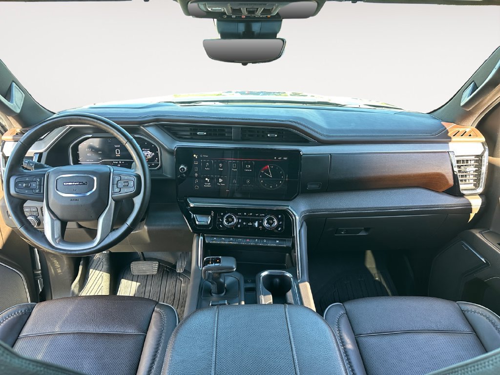 Used 2024 GMC Sierra 1500 Denali w/ Denali Reserve Package AWD/4WD image 10