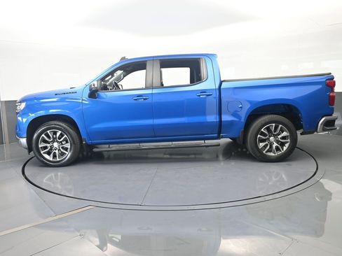 Used 2022 Chevrolet Silverado 1500 LT w/ LPO, Dark Essentials Package RWD image 3