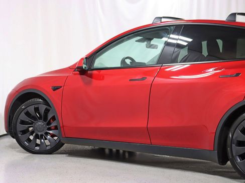 Used 2021 Tesla Model Y Performance AWD/4WD image 12
