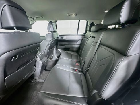 Used 2025 Hyundai Santa Fe SEL FWD image 26