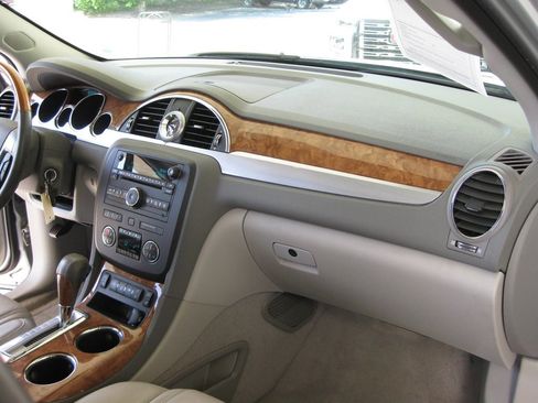 Used 2012 Buick Enclave Premium w/ Trailering Provision Package image 38