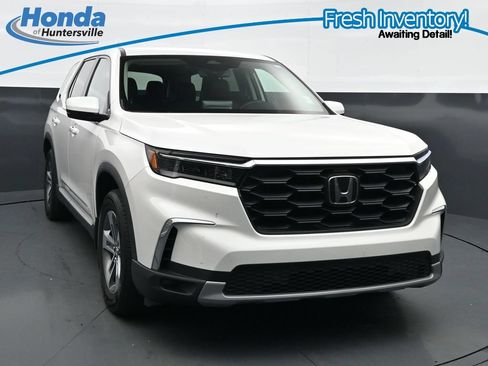 Used 2025 Honda Pilot EX-L image 1