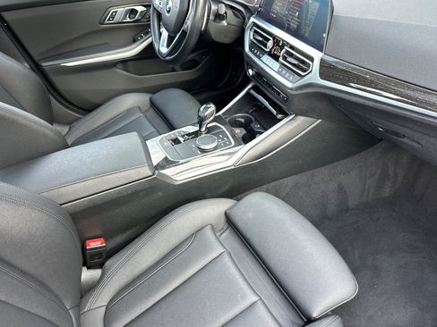 Used 2021 BMW 330i Sedan w/ Parking Assistance Package RWD image 14