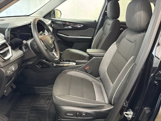 Certified 2026 Chevrolet TrailBlazer LT w/ Convenience Package AWD/4WD image 10