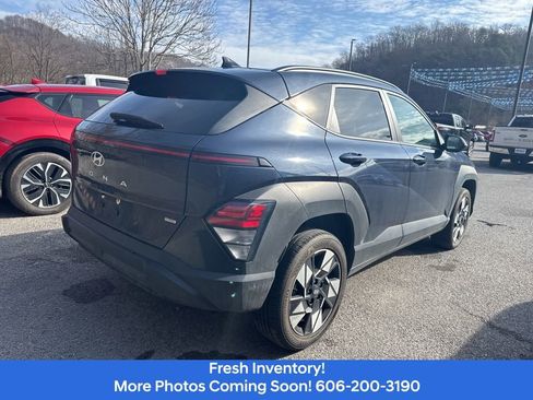 Used 2024 Hyundai Kona SEL w/ Convenience Package image 4