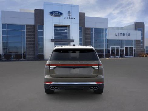 New 2026 Lincoln Aviator Reserve image 5