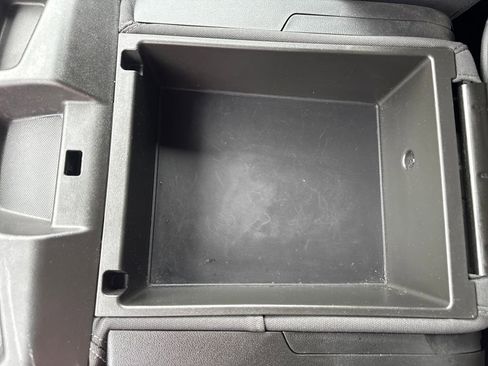 Used 2023 Chevrolet Silverado 1500 LT image 24