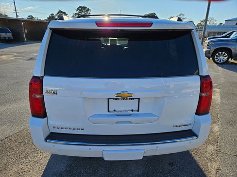 Used 2020 Chevrolet Suburban Premier image 5