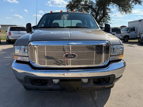 Used 2002 Ford F350 2WD Crew Cab DRW Super Duty image 2
