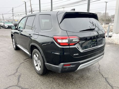 Used 2025 Honda Pilot EX-L image 5