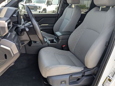 Used 2024 Toyota Tacoma SR5 AWD/4WD image 14