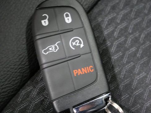 New 2026 Jeep Compass Latitude w/ Sun and Sound Group image 29