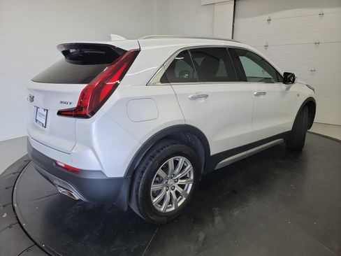 Used 2023 Cadillac XT4 Premium Luxury w/ Cold Weather Package AWD/4WD image 9