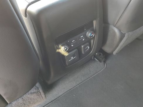 Used 2023 Buick Enclave Avenir w/ Avenir Technology Package image 14